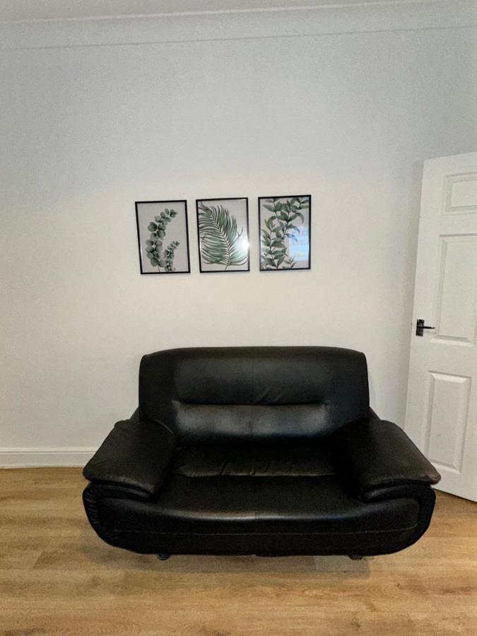 Lovely Town House Room 5 Coventry Extérieur photo
