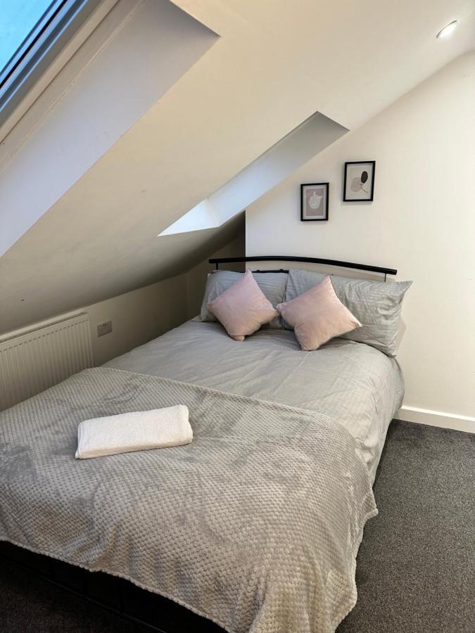 Lovely Town House Room 5 Coventry Extérieur photo