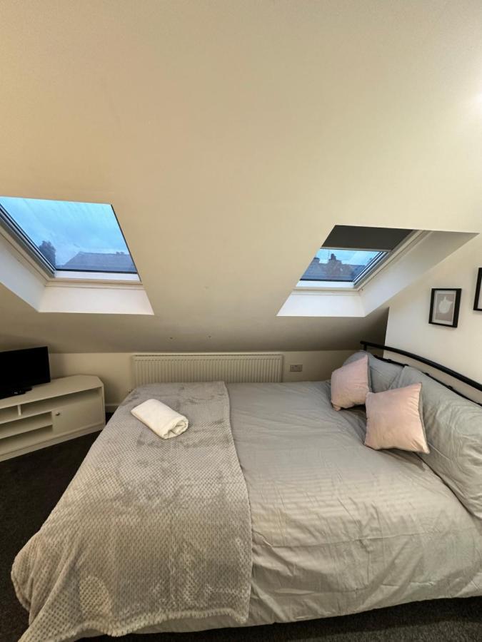 Lovely Town House Room 5 Coventry Extérieur photo